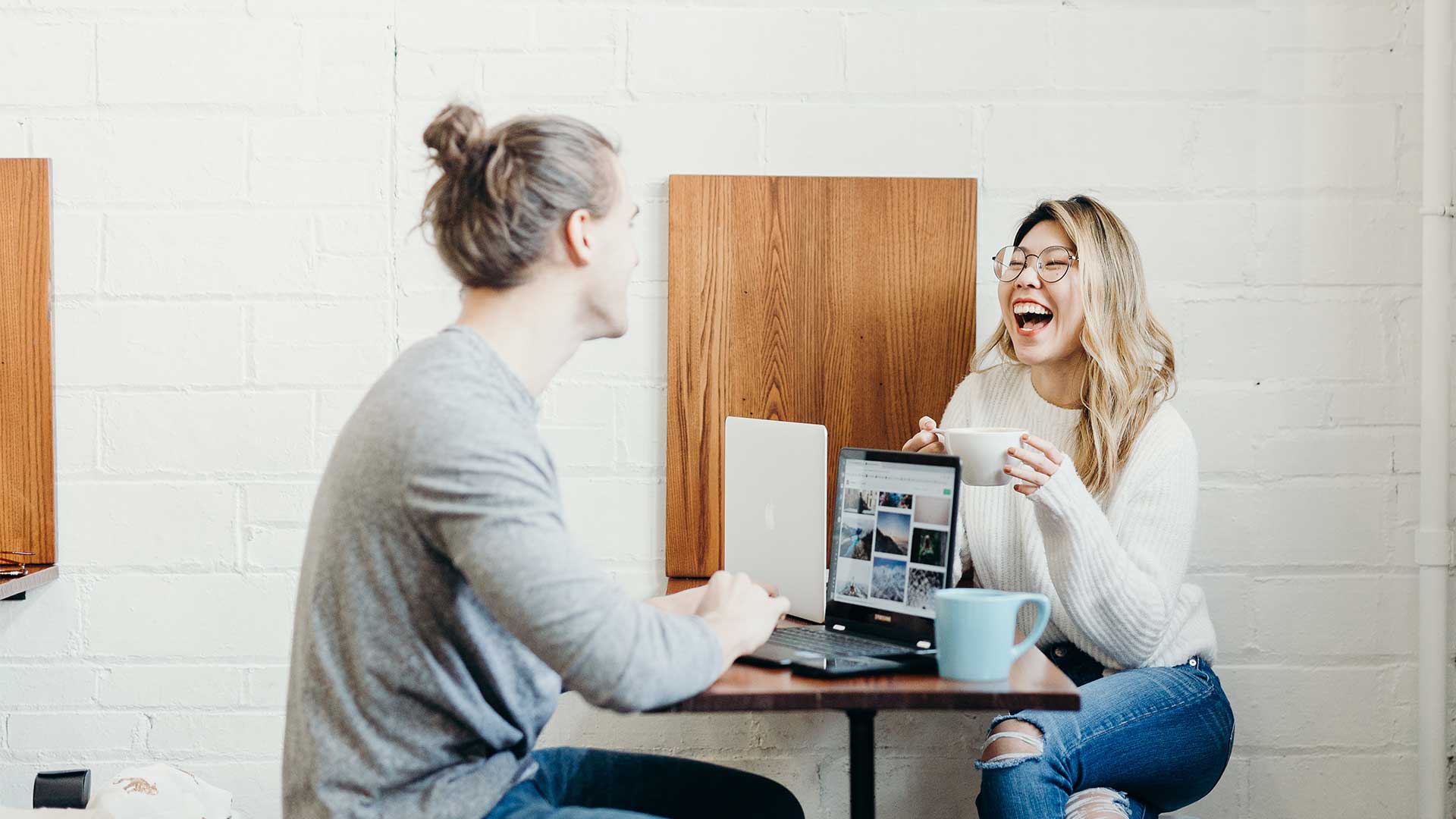 Digital marketing Expert Ahmedabad- About digital chaaru